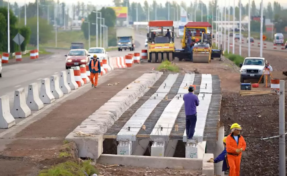08-04-15obras-acceso-sur1