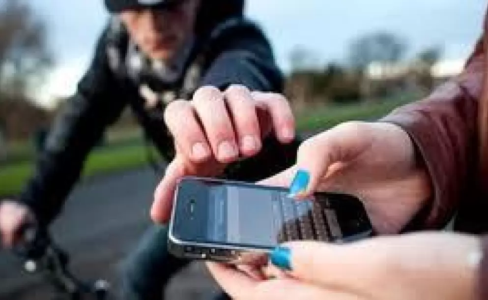 robo-celular