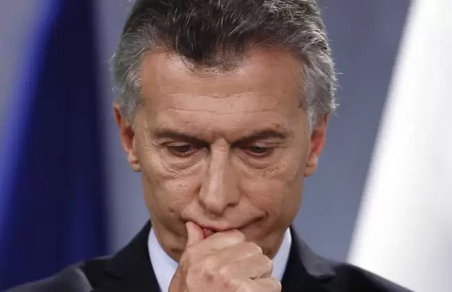 macri1_70108_70108