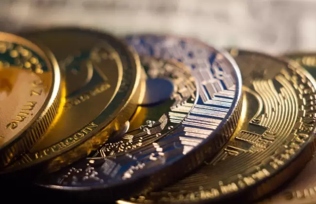 closeup-shot-of-pile-of-cryptocurrency-cash-golden-coins-1