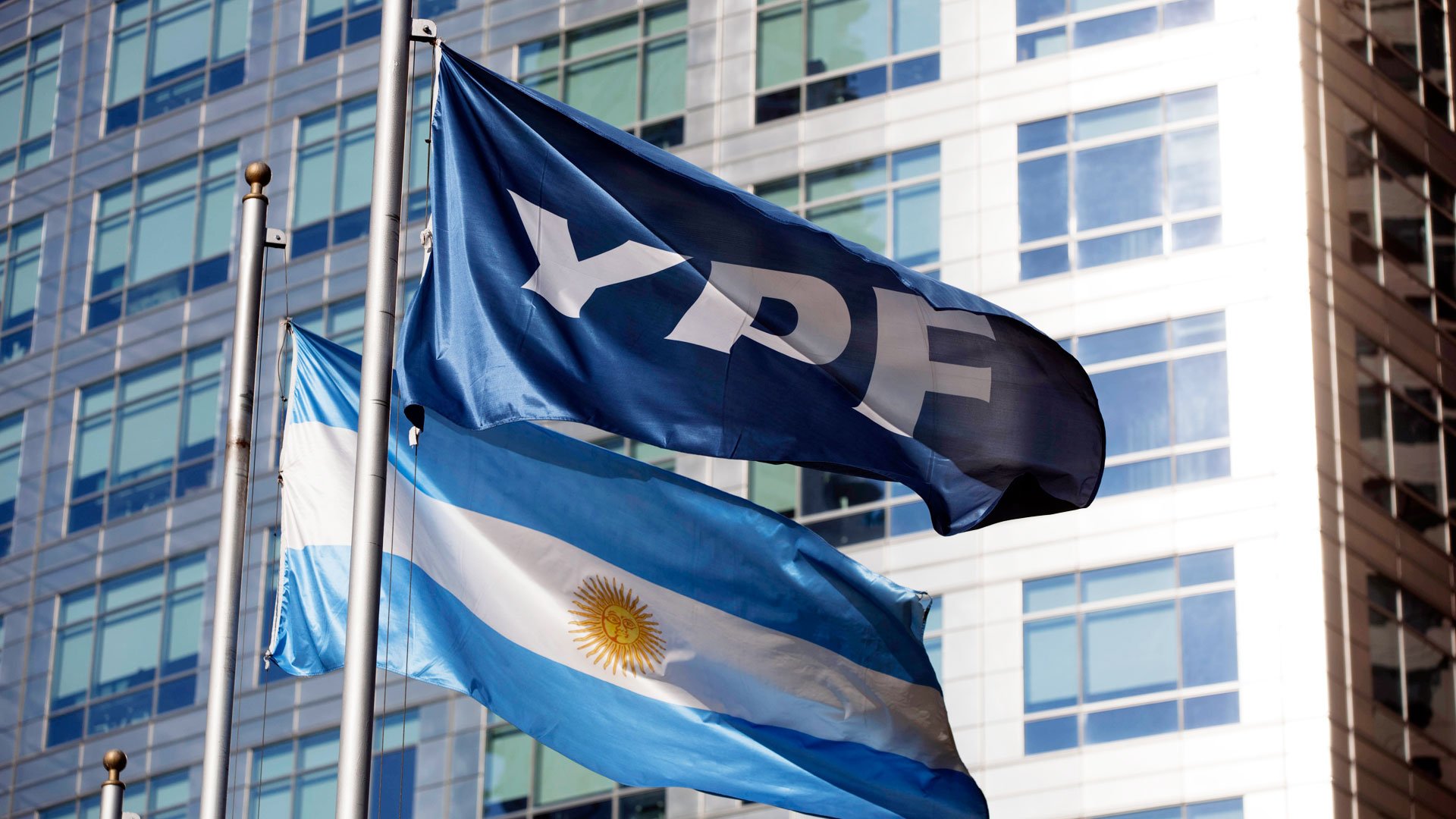 Programa de streaming "Qu hacemos con los pesos?"