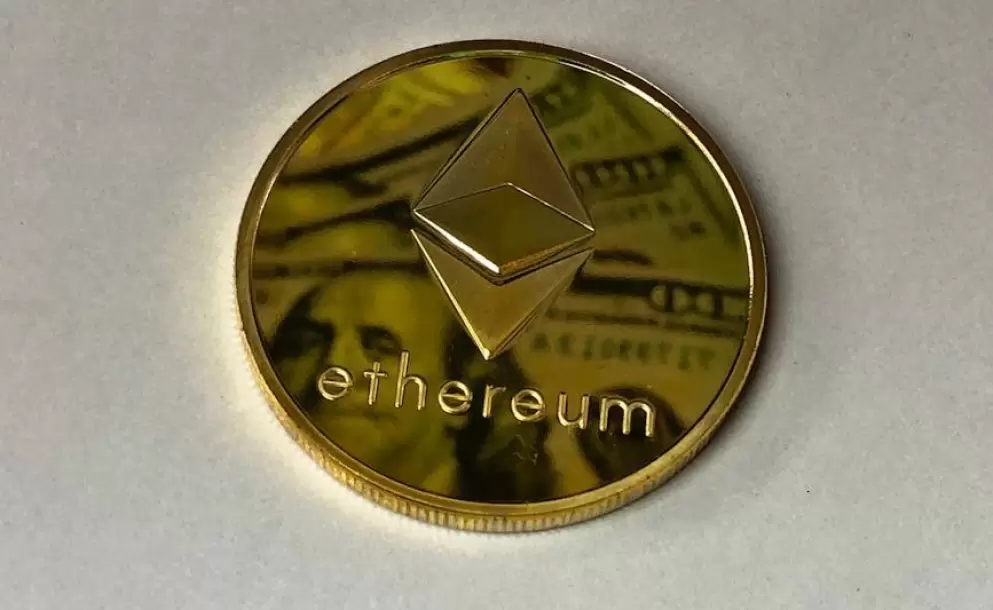 Adorno Ethereum Redondo Dorado